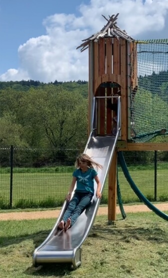 L'aire de jeu CROSSPARK© avec Toboggan